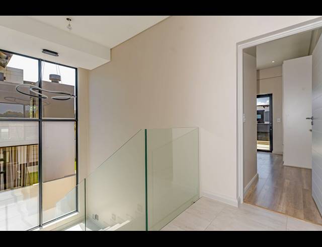 3 BEDROOM FREEHOLD FOR SALE IN OLIFANTSFONTEIN